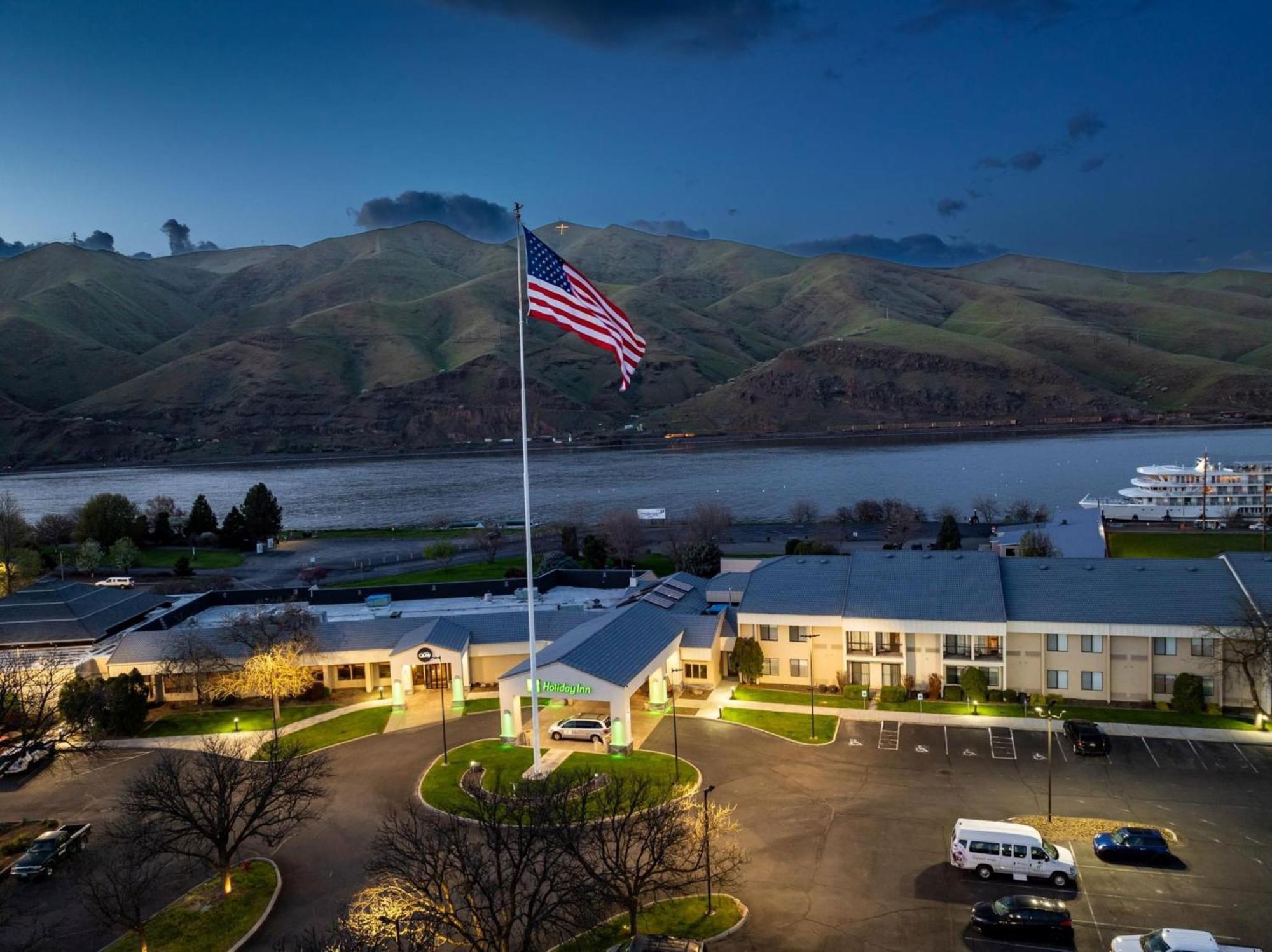 Holiday Inn Clarkston - Lewiston, An Ihg Hotel Exterior photo